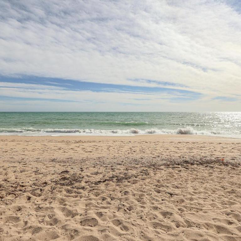 Aventura - Three-Bedroom Apartment - 4