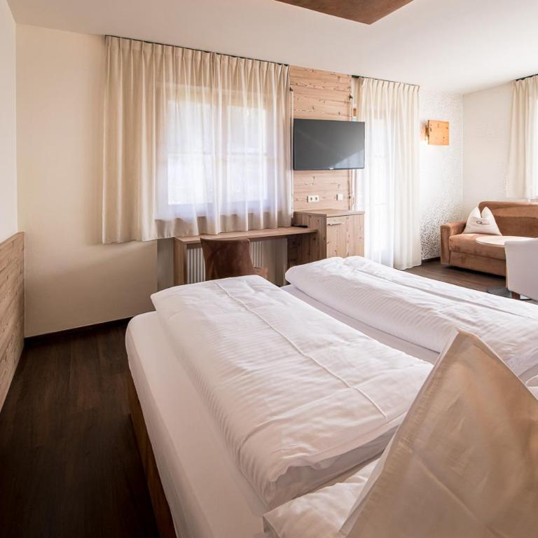 Hotel Waldheim - Double Room - 11