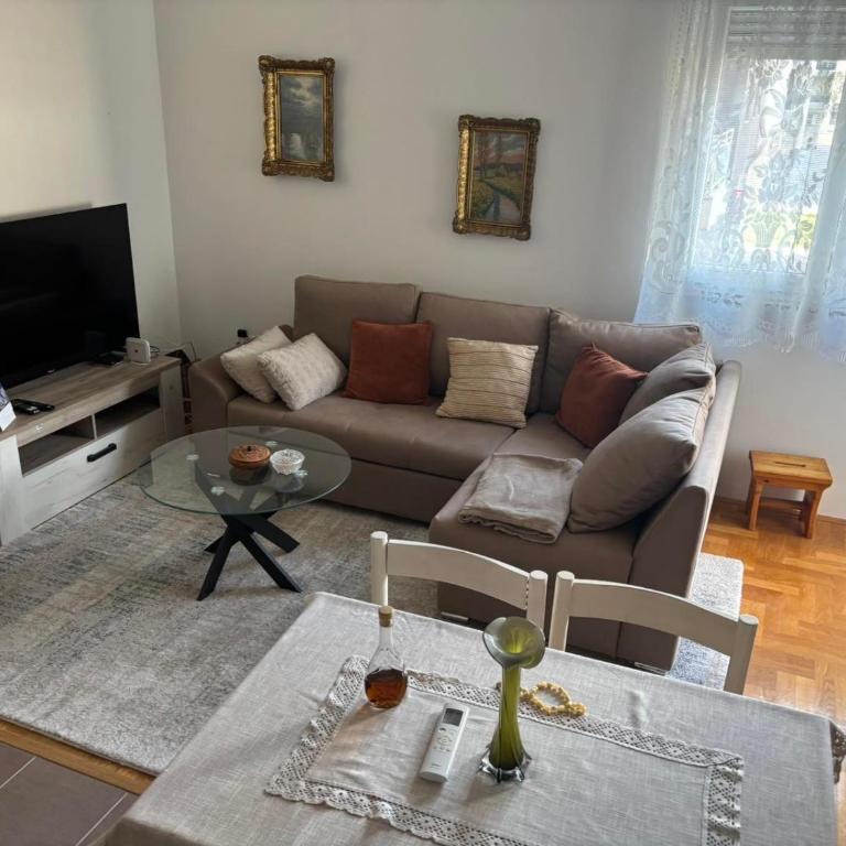 Lana - Apartman sa 1 Spavaćom Sobom - 1