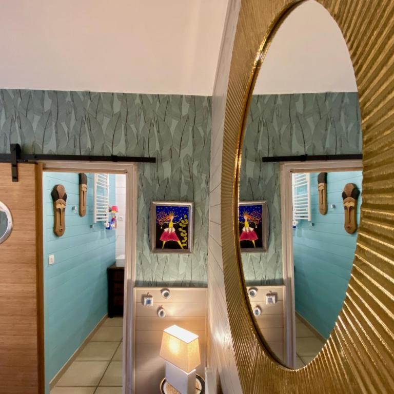 Domaine Ô Clair de Lune - Chambres d'Hôtes et Gîtes à Sarlat - Accès Cité Médiévale 5 minutes à pied - Parking - SPA & Massages en option - Piscine de saison - Maison 1 Chambre - 4