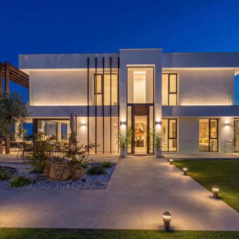 VACATION MARBELLA I Villa Hanami, Private Infinity Edge-Pool, Gym, Movie Theater, Night-Security, Alarm System, Close to Golfs and Beaches - Villa - 48