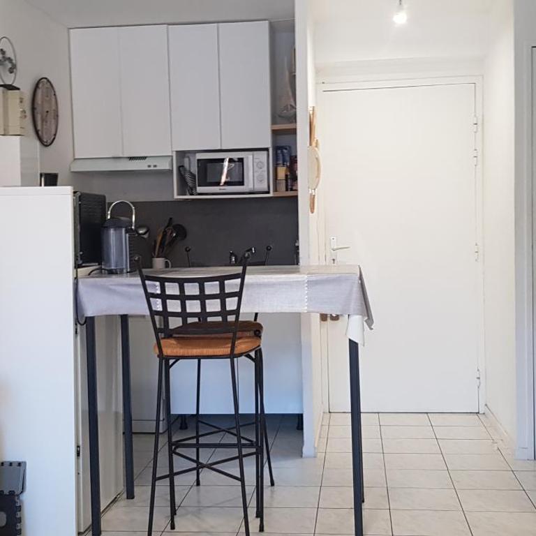 Le Vénizio - Classé 2 étoiles - T2 climatisé, avec terrasse, parking, prêt de vélos, 10 minutes à pied gare et centre ville - Appartement 1 Chambre - 5