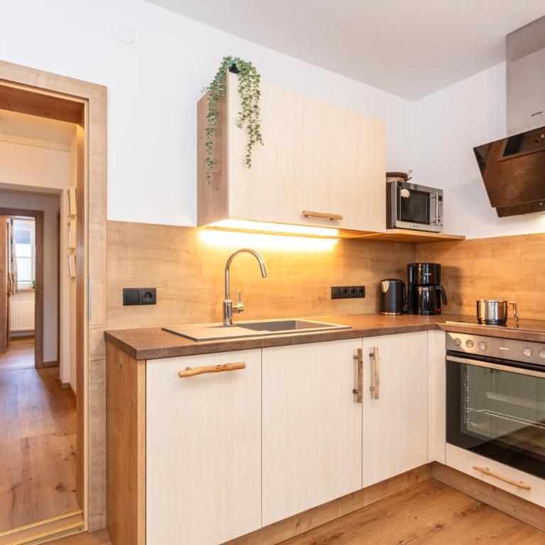 Neuhof Appartements - Apartment mit 3 Schlafzimmern und Balkon - 14