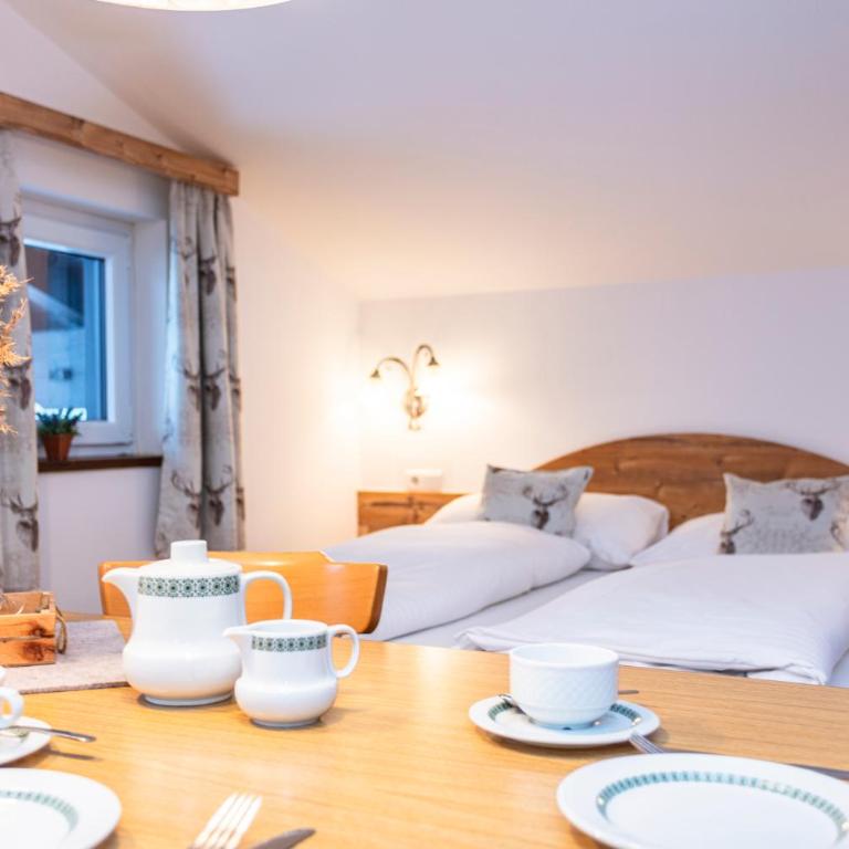 Neuhof Appartements - Apartment mit 3 Schlafzimmern und Balkon - 13