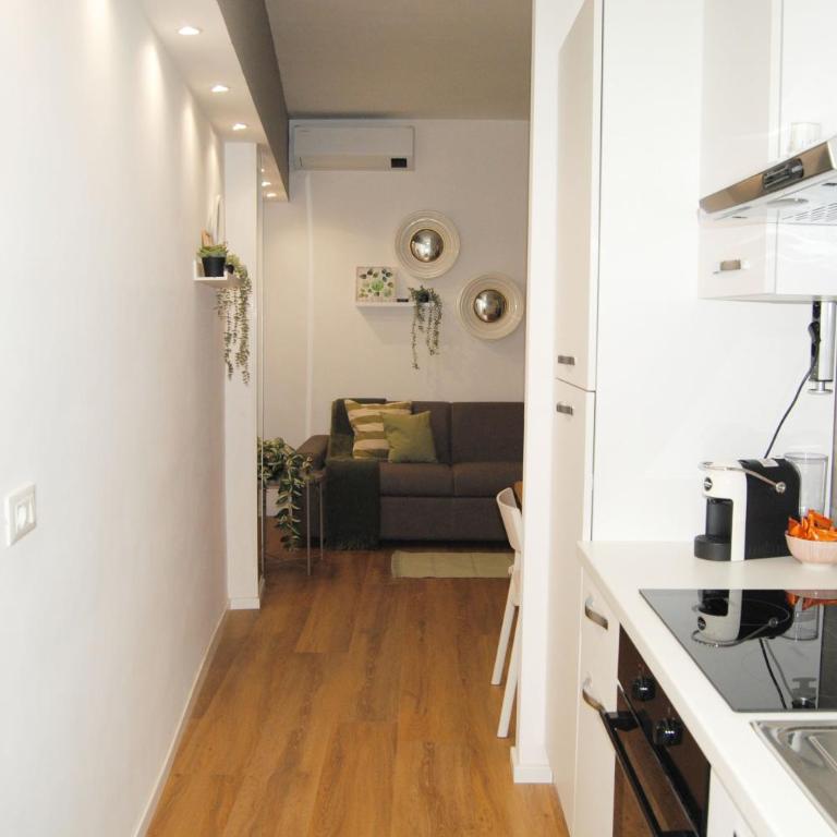 Mimi's Place - One-Bedroom Apartment - 11