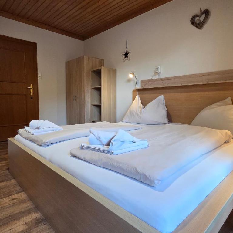 Pension Tyrol Maria Alm - Doppelzimmer - 2