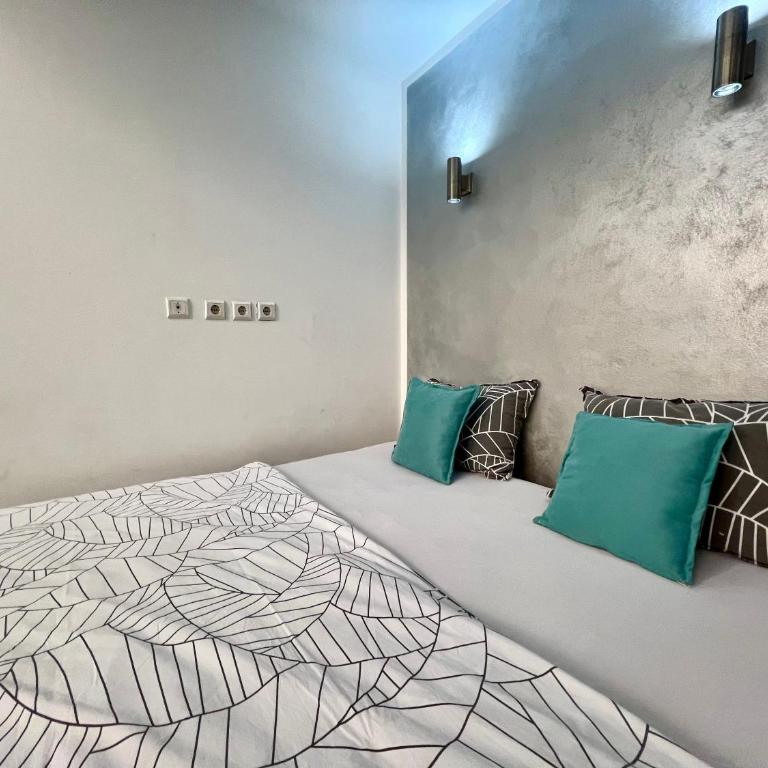 Sarajevo Urban Central Apartment - Duplex Apartment - 29