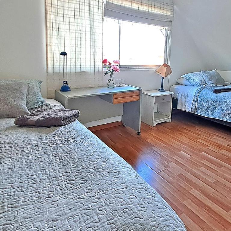 Desayuno, Cómodo, ideal para Familia y Trabajo - Twin Room with Bathroom - 2