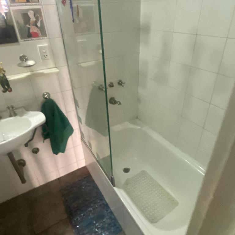 Departamento entero Av Colón al 500 Córdoba Capital Argentina - Apartamento de 2 dormitorios - 15