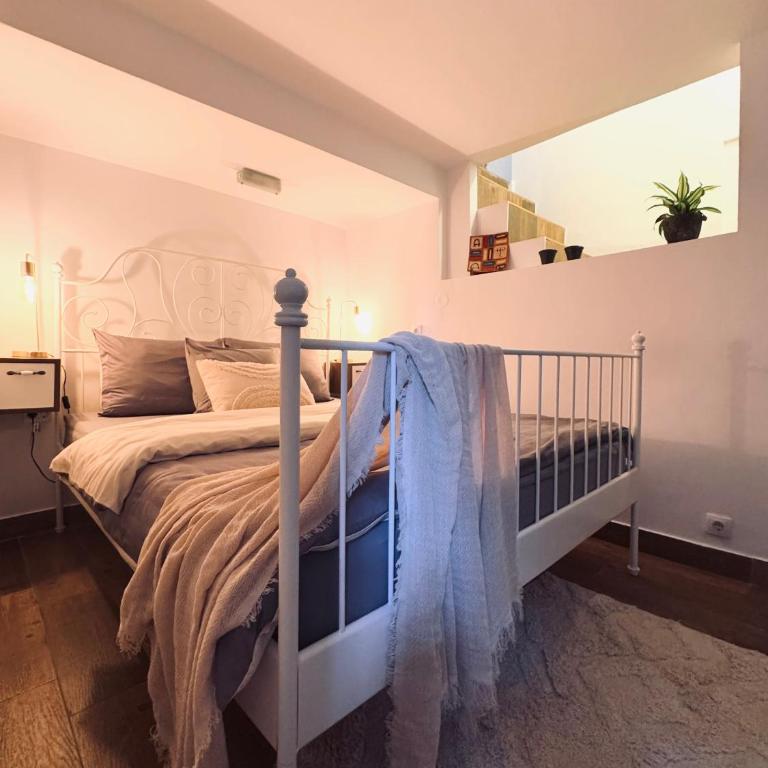 HealthyStudio512 Apartments - Double Room with Extra Bed - 1