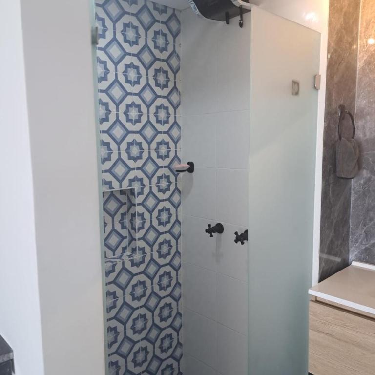 Apartamento Moderno vista al mar, Piscina, Jacuzzi, Sauna, Turco - One-Bedroom Apartment - 15