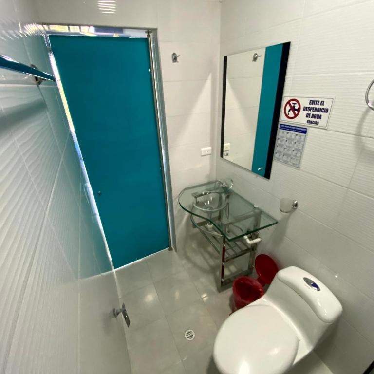 Hotel Perla Azul Boutique - Classic Quadruple Room - 3