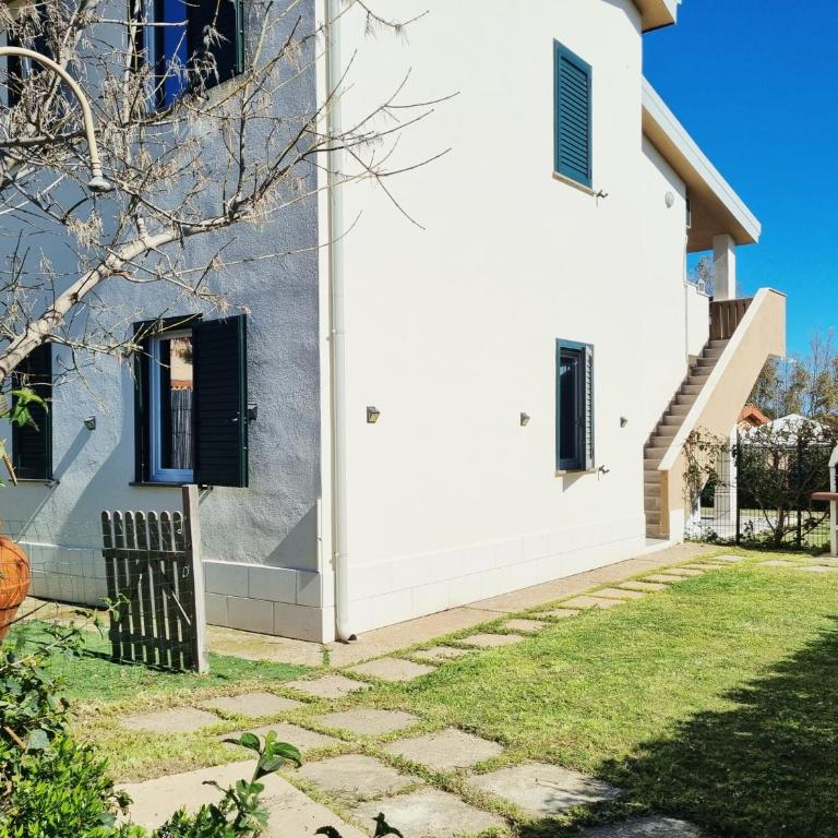 Villa Smeralda 2 - Appartamento con 3 Camere da Letto - 66