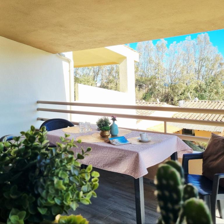 Villa Smeralda 2 - Appartamento con 3 Camere da Letto - 76