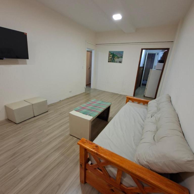Depto p 4 excelente ubicacion - Two-Bedroom Apartment - 11