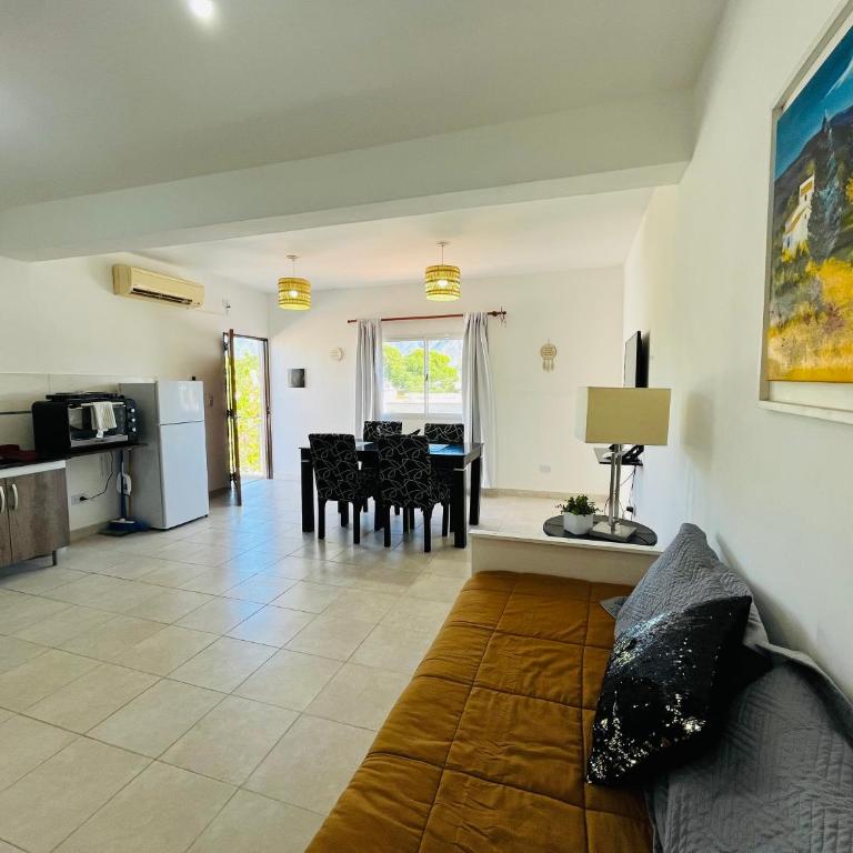 Departamento Emilia I - Apartamento de 2 dormitorios con terraza - 1