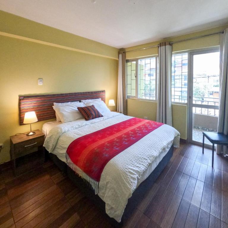 Pikaflor B&B - Six-Bedroom House - 20