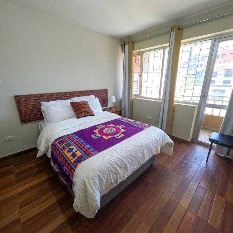 Pikaflor B&B - Six-Bedroom House - 25