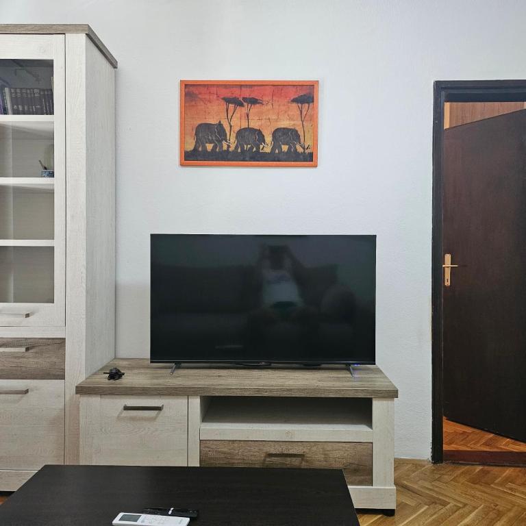 Andrej & Viktor - Two-Bedroom Apartment - 10