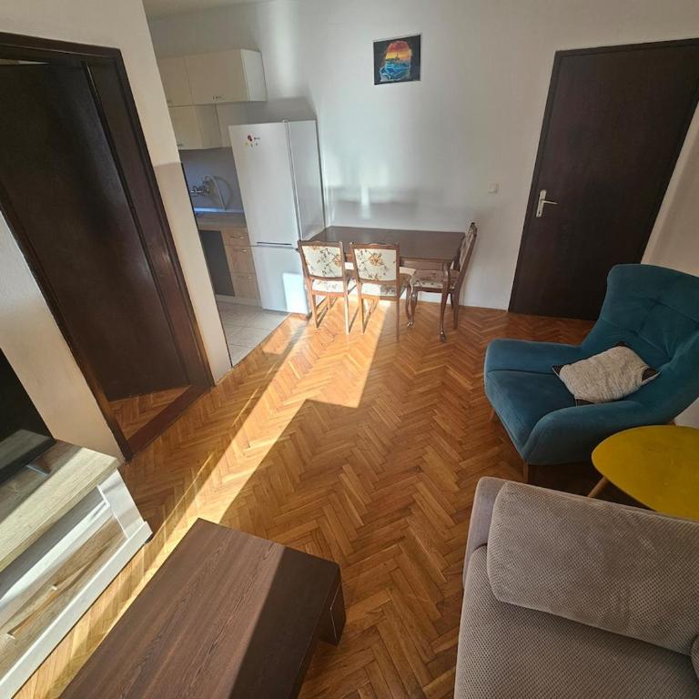Andrej & Viktor - Two-Bedroom Apartment - 19