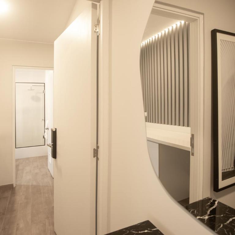 Luxury 2BR in Miraflores near Malecón with parking - Vacation Home - 15