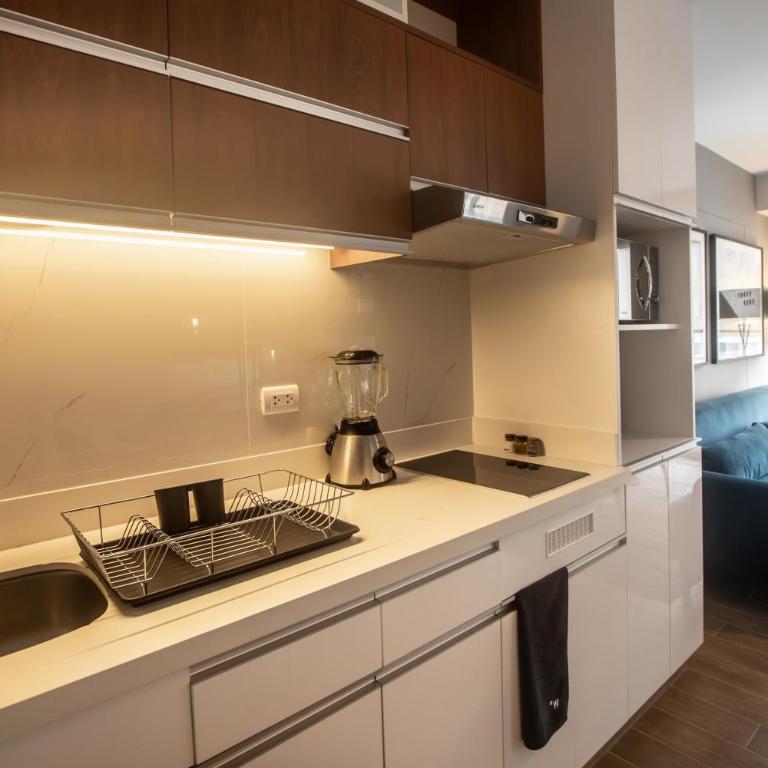 Luxury 2BR in Miraflores near Malecón with parking - Vacation Home - 8