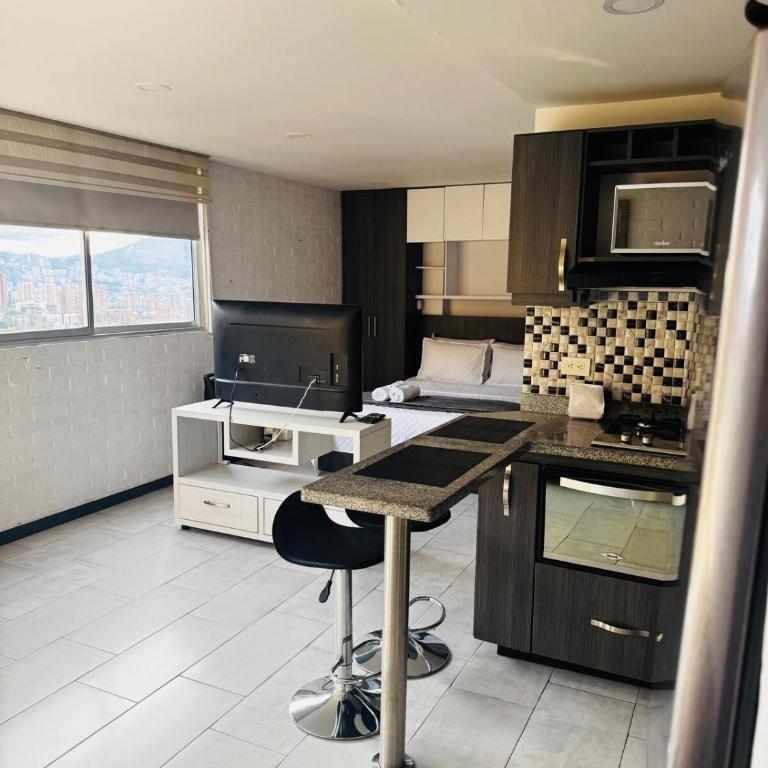 2107 Panorámica Vista Poblado Medellín - One-Bedroom Apartment - 10