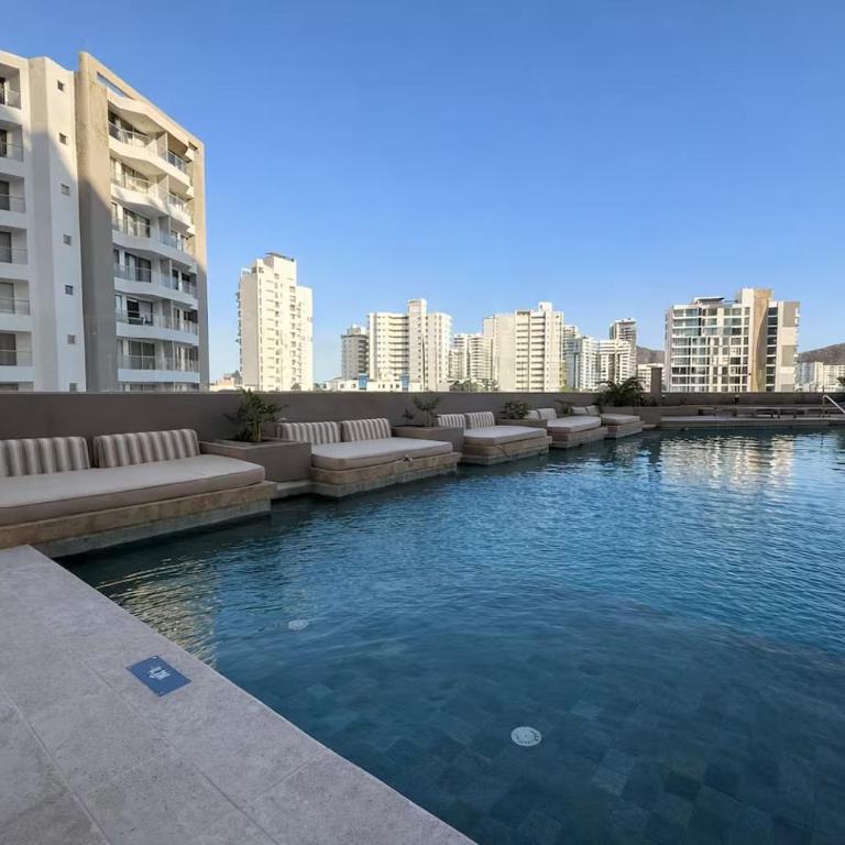 Loft de lujo con vista al mar, la sierra, terraza con piscina y jacuzzis - Apartamento de 1 dormitorio - 40