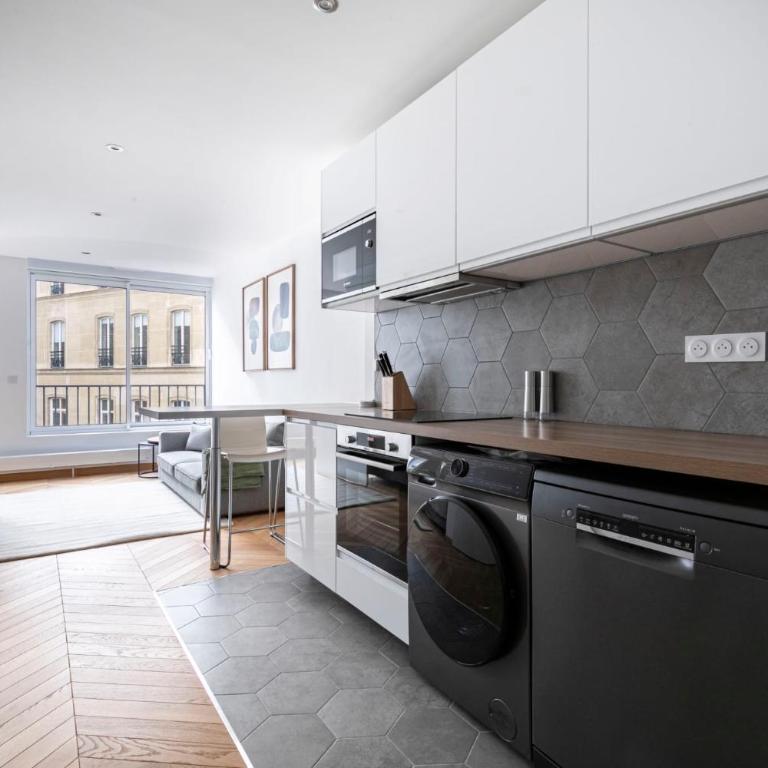 Suite Arc de Triomphe, Étoile, Champs-Elysees - One-Bedroom Apartment - 8