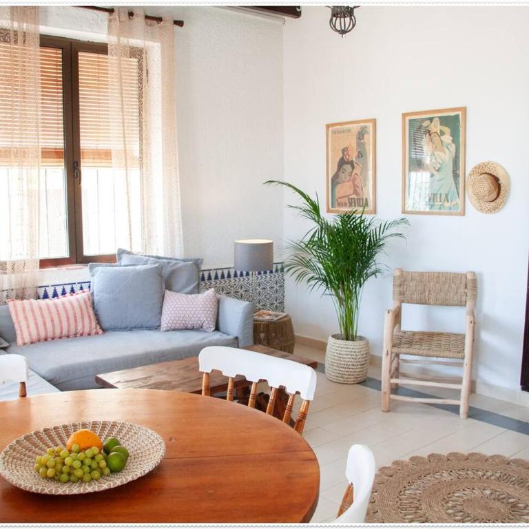 Charming Home Near Santa María del Mar - Six-Bedroom House - 23