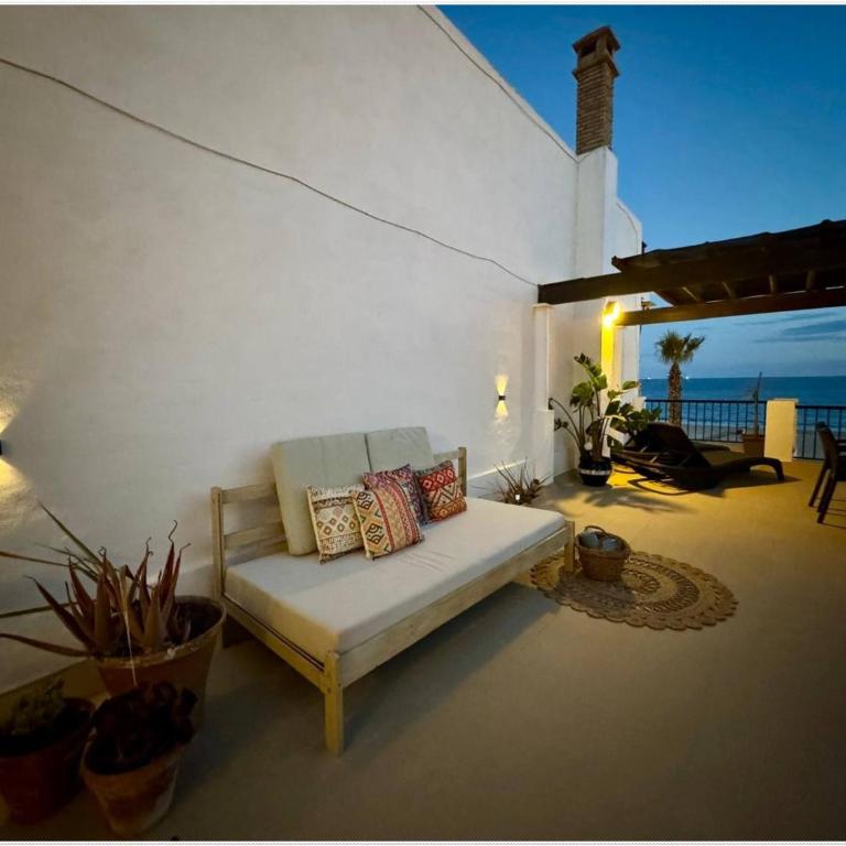 Charming Home Near Santa María del Mar - Six-Bedroom House - 44
