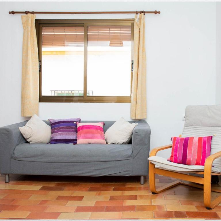 Charming Home Near Santa María del Mar - Six-Bedroom House - 49