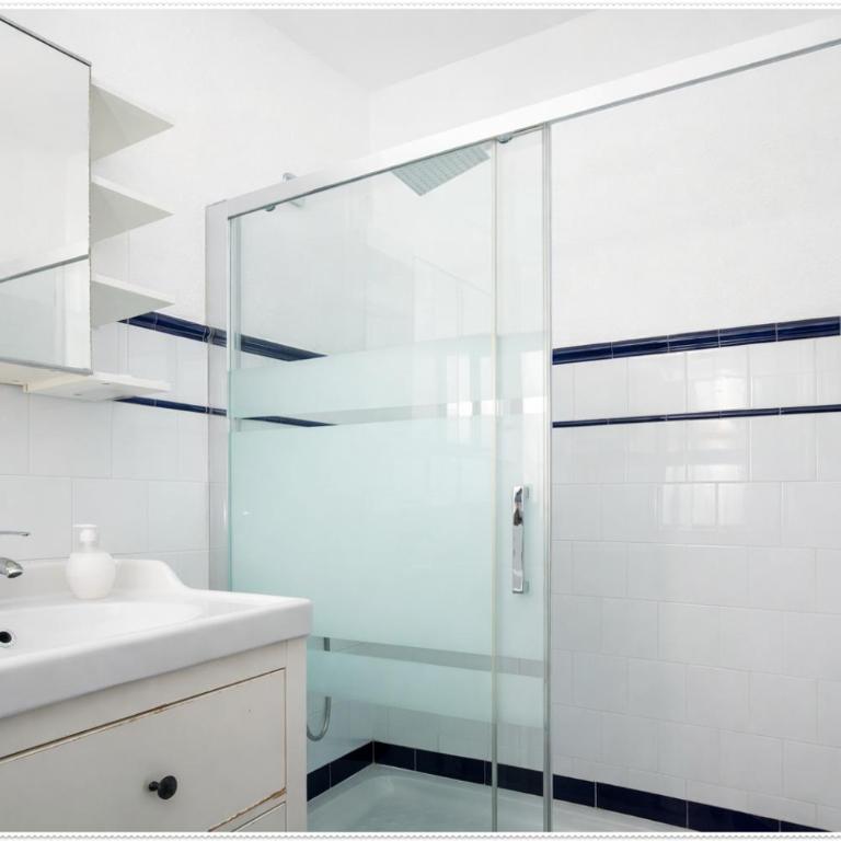 Charming Home Near Santa María del Mar - Six-Bedroom House - 66