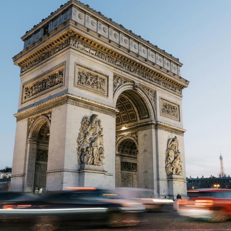 Suite Arc de Triomphe, Étoile, Champs-Elysees - One-Bedroom Apartment - 9
