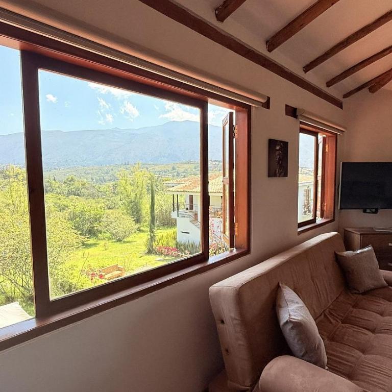 El Solaz Suites By Honnor Living - Triple Room with View - 14