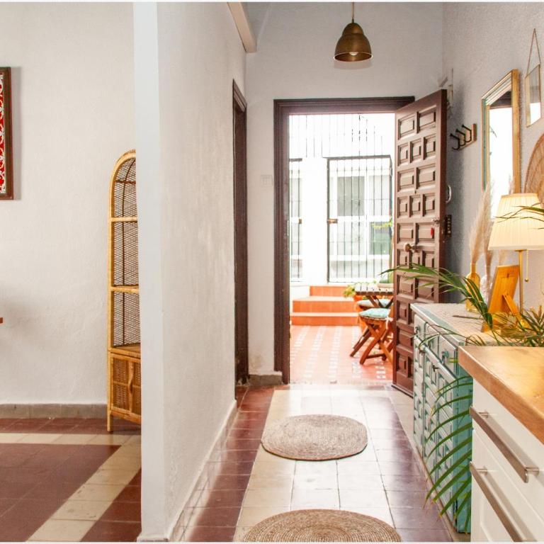 Charming Home Near Santa María del Mar - One-Bedroom Apartment - 5