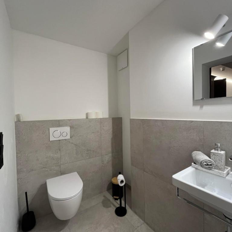 Appartements Gasthof Traube Top 4 - Apartment mit 3 Schlafzimmern und Dusche - 9