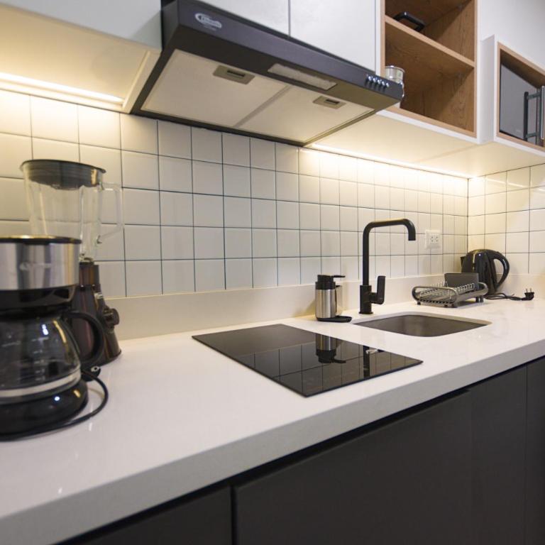 Modern Two-Bedroom Apt in Park San Isidro - Vacation Home - 8