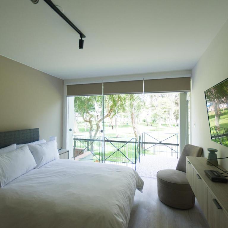 Modern Two-Bedroom Apt in Park San Isidro - Vacation Home - 11