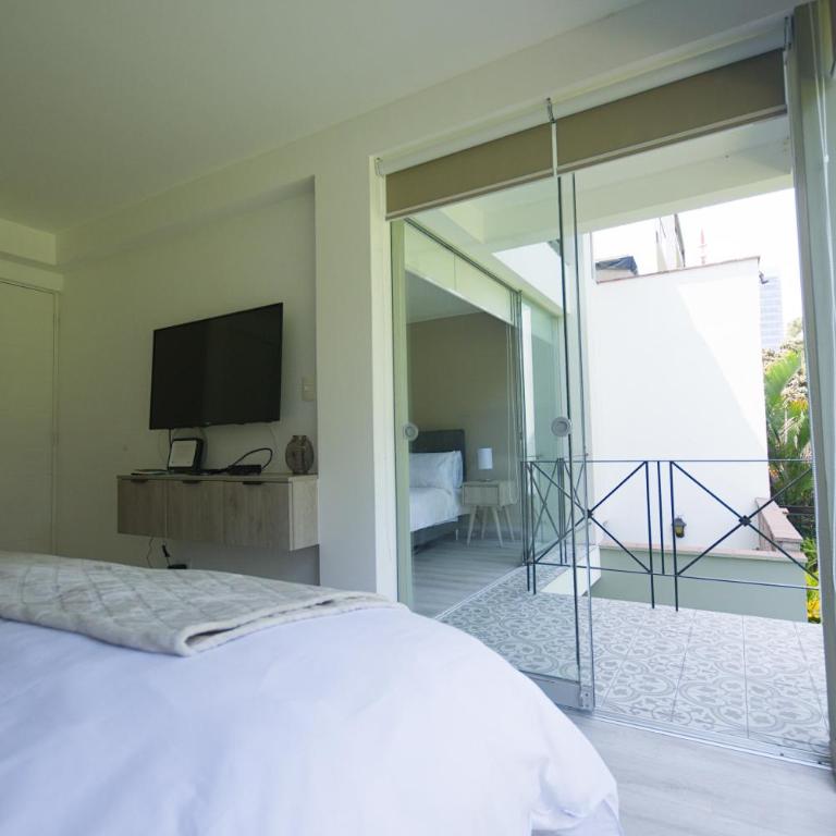 2-BR Apt in the Financial District with park views - Vacation Home - 8