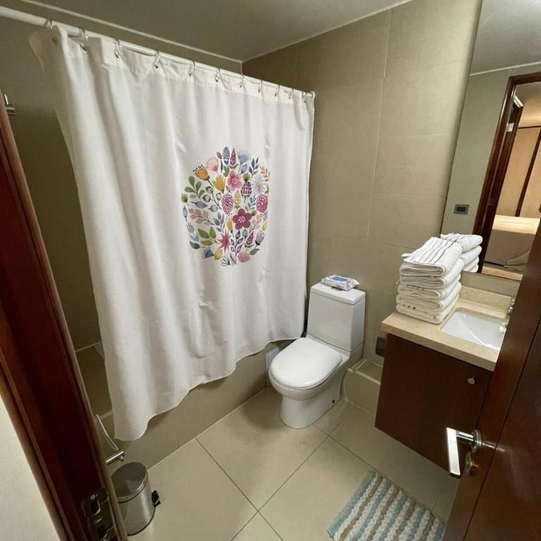 Hermoso departamento en Las Condes Mall Sports - One-Bedroom Apartment with Balcony - 10