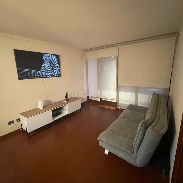 Hermoso departamento en Las Condes Mall Sports - One-Bedroom Apartment with Balcony - 15