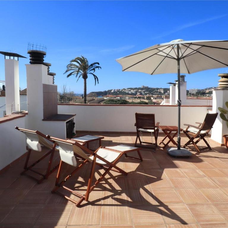 Gran apartamento para 5 personas con terraza y parking en S'Agaró - ES-298-8 - Apartamento - 4