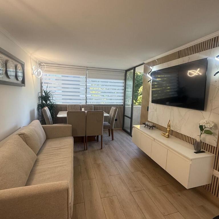 Departamento en Providencia - Three-Bedroom Apartment - 2