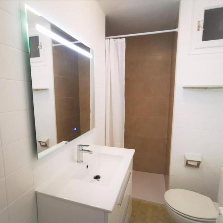 Apartamento en S'Agaró con piscina, terraza y se admiten mascotas, cerca del mar - ES-298-15 - Apartamento - 16