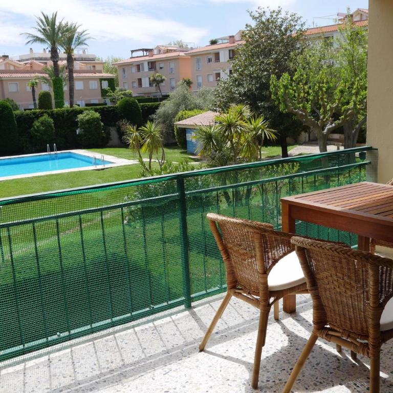 Cómodo apartamento en S'Agaró con terraza y piscina - ES-298-9 - Apartamento - 5