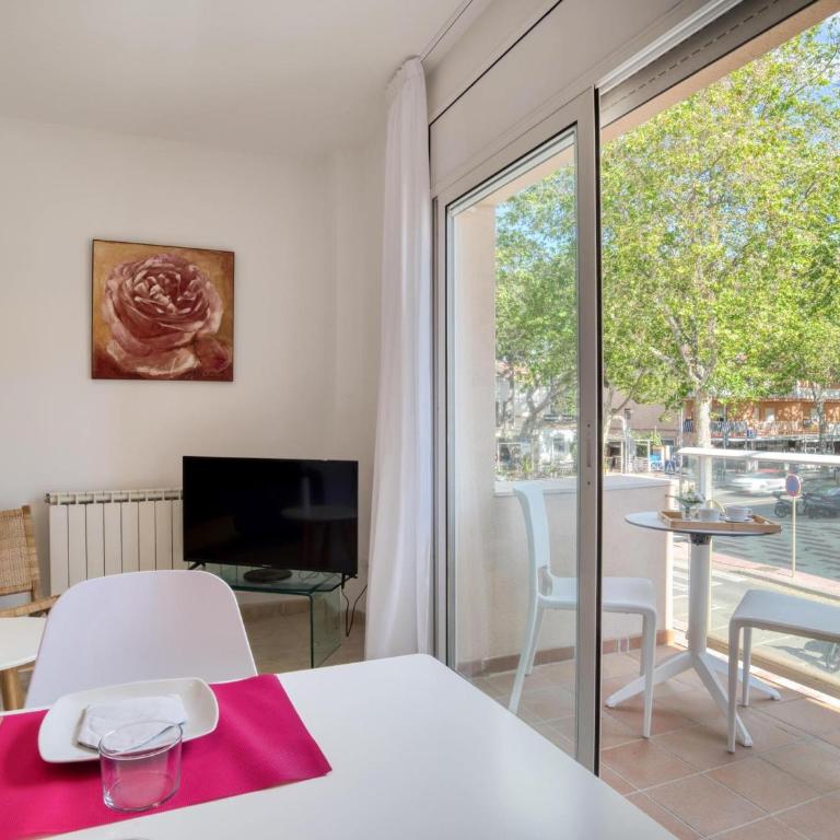 Apartamento céntrico en S'agaró con balcón y estacionamiento - ES-298-28 - Apartamento - 4