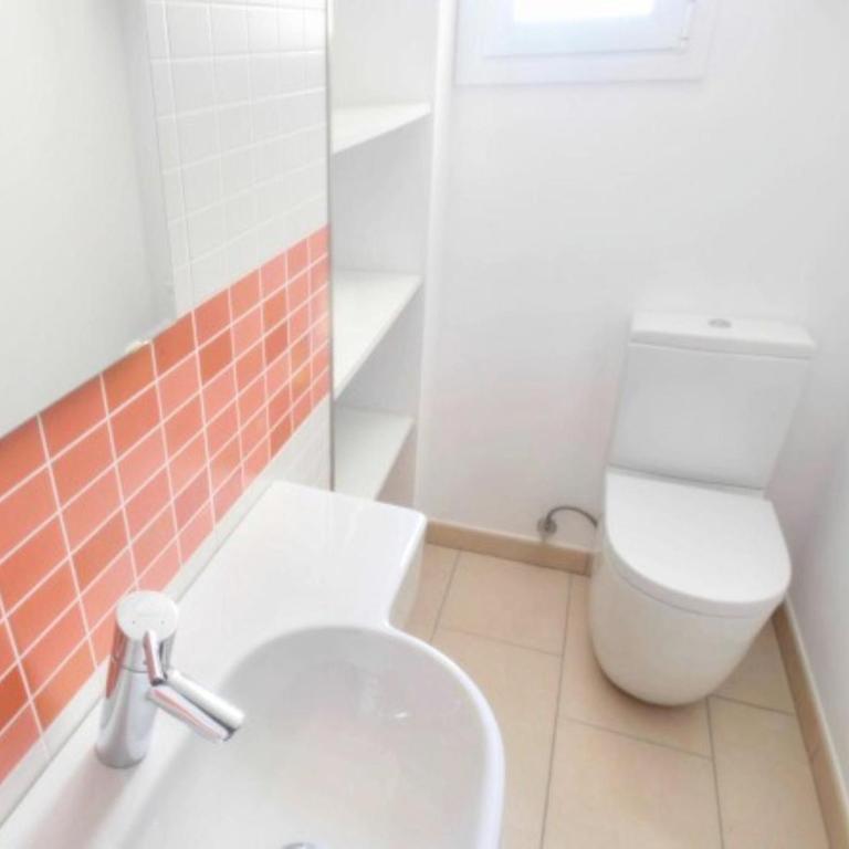 Apartamento con terraza para 6 pax en Sant Feliu de Guíxols - ES-298-18 - Apartamento - 2