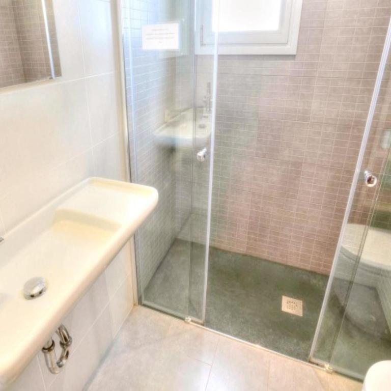 Apartamento con terraza para 6 pax en Sant Feliu de Guíxols - ES-298-18 - Apartamento - 4