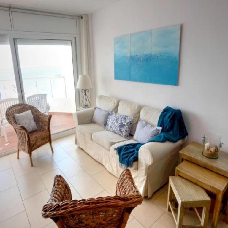 Apartamento con terraza para 6 pax en Sant Feliu de Guíxols - ES-298-18 - Apartamento - 16